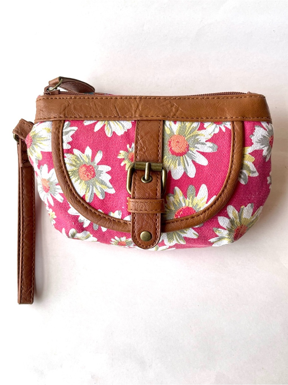 American Eagle Wristlet Pouch- Floral